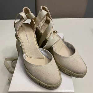 Tommy Hilfiger wedges size 8 1/2